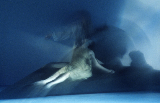 Έκθεση φωτογραφίας Γιάννη Σκουλά με τίτλο «Εκτός πλαισίου χορού..»